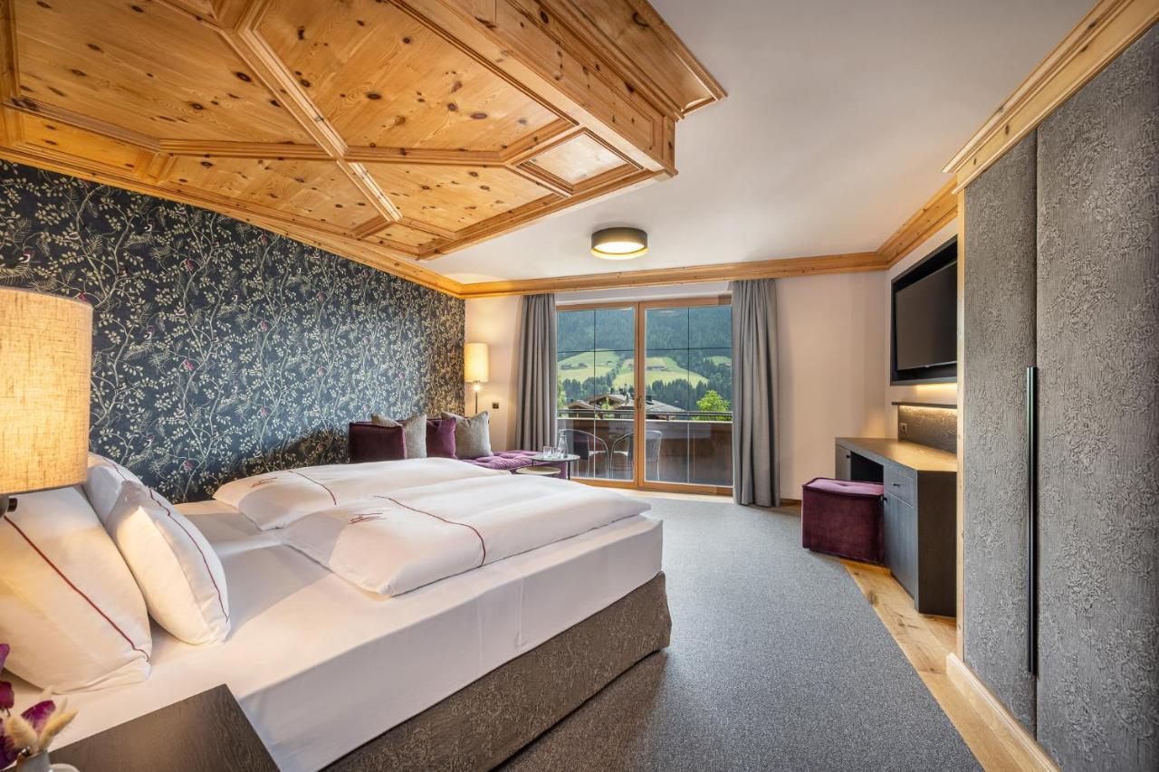 Der Boeglerhof - Pure Nature Spa Resort 阿尔卑巴赫 外观 照片