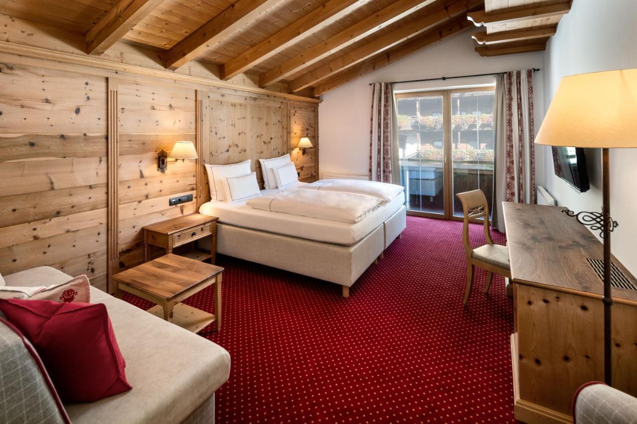 Der Boeglerhof - Pure Nature Spa Resort 阿尔卑巴赫 客房 照片